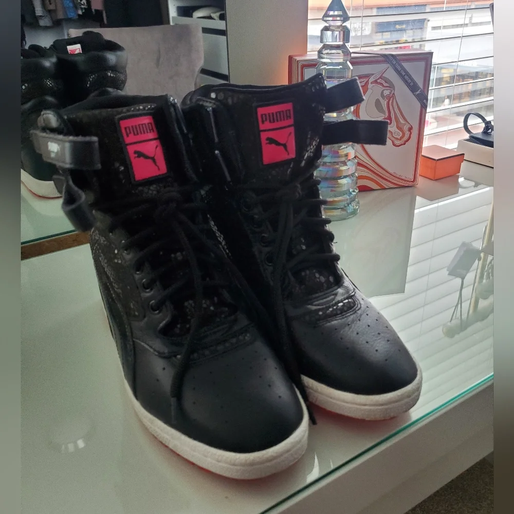 Puma Women's Black and Pink High-Top Sneakers Sz 10, Eu 41 EUC - Picture 5 of 9